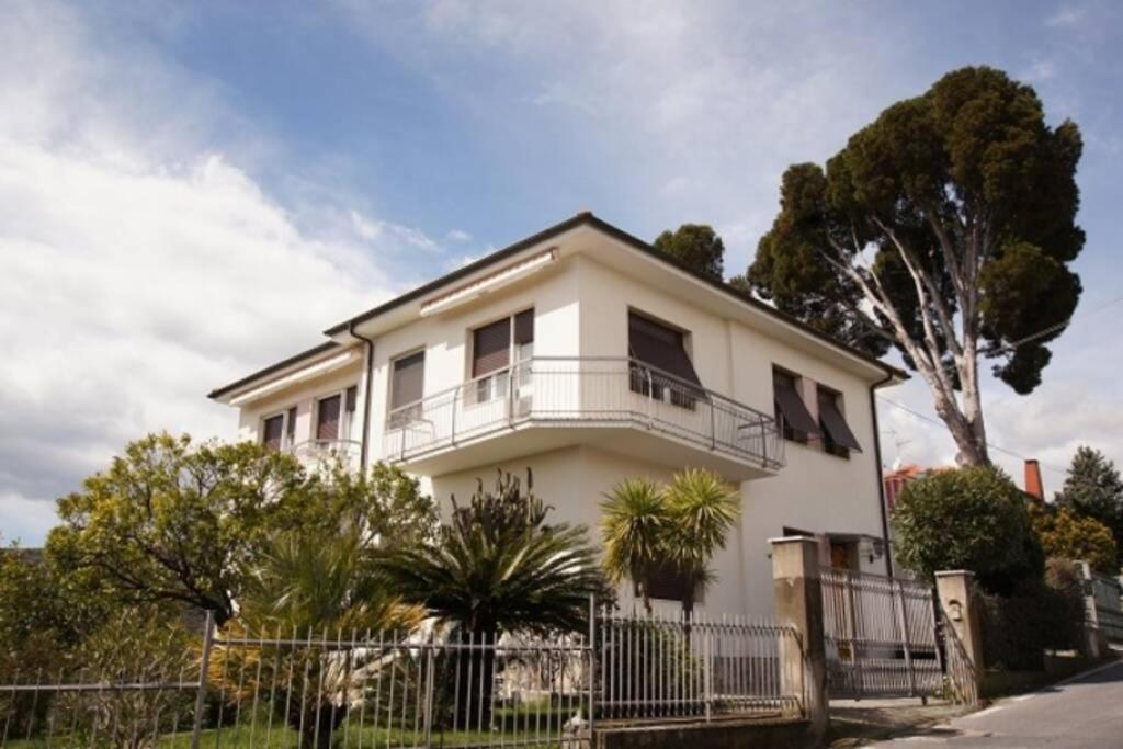 Casa Belvedere Diano Castello Exteriör bild